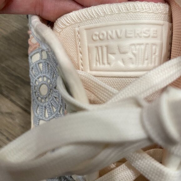 Converse Chuck Taylor All Star Butterfly Crochet Low Top Sneaker 7.5 - Picture 11 of 11
